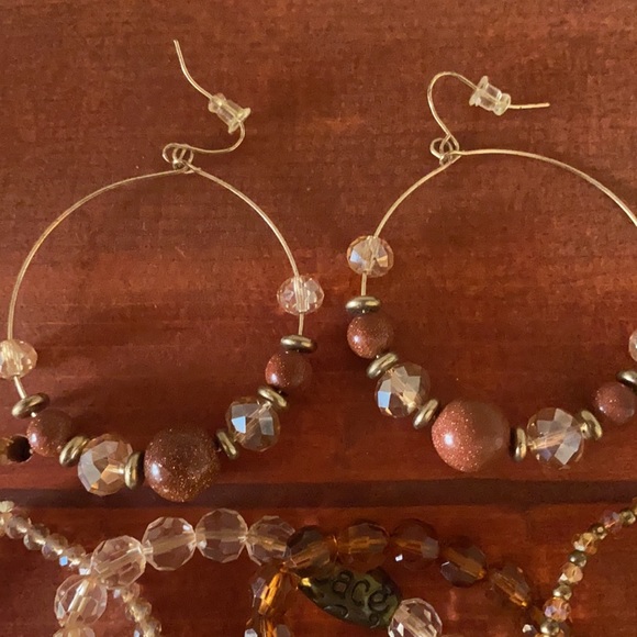 Earring & bracelet set - Picture 3 of 3